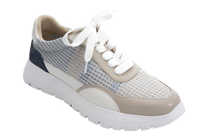 WOMEN'S VANELI QUIP LACE-UP | BEIGE / MULTI EMBROIDERY - Image 3