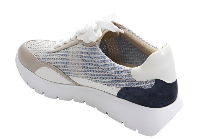 WOMEN'S VANELI QUIP LACE-UP | BEIGE / MULTI EMBROIDERY - Image 5