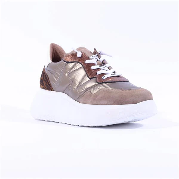 WOMEN'S WONDERS ROMA SNEAKER | TREND TAUPE / NYLON CHAMPAGNE - Image 4
